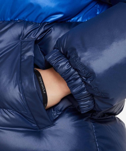 NIKE（ナイキ）の「ナイキ スポーツウェア ヘビーウェイト シンセティック フィル イージーオン ジュニア Therma-FIT レペル ルーズ フーデッド ジャケット / Nike Sportswear Heavyweight Synthetic Fill EasyOn Big Kids' Therma-FIT Repel Loose Hooded Jacket FD2846-410 Midnight Navy（ダウンジャケット/コート・キッズ・ネイビー・130/140/150/160/170）」の7枚目の写真