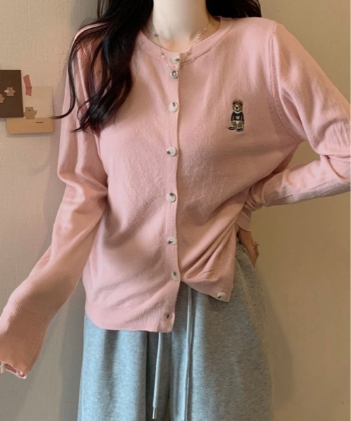 kirakiraShop(キラキラショップ)の「ベア 刺繍 シンプル ニット カーディガン(カーディガン/ボレロ・レディース・ネイビー/ホワイト/ブラウン/ピンク/クリーム/グレー/ブラック・FREE)」の7枚目の写真