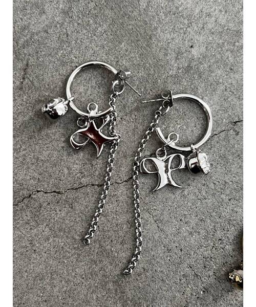 EMODA（エモダ）の「クリスタルリボンピアス（ピアス（両耳用）・レディース・シルバー/ゴールド・FREE）」の4枚目の写真