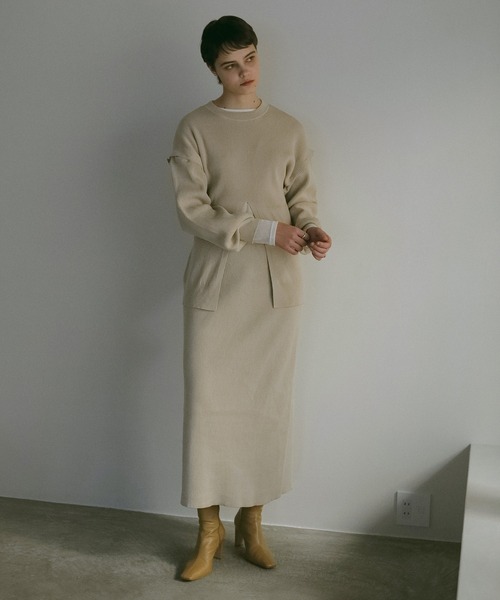 MANOF(マノフ)の「2WAY KNIT SET UP(ワンピース・レディース・チャコールグレー/アイボリー・M/S)」の1枚目の写真