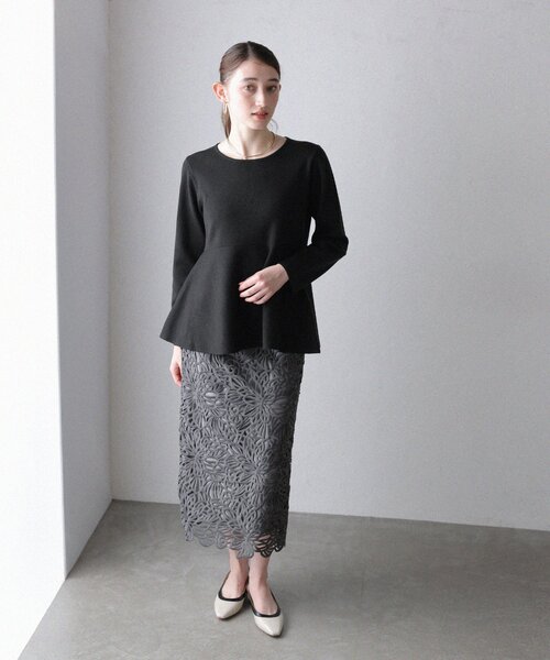 La TOTALITE(ラトータリテ)の「【洗える】バテンケミカルレースタイトスカート(スカート・レディース・ラベンダー/ホワイト/チャコールグレー・38/36)」の5枚目の写真