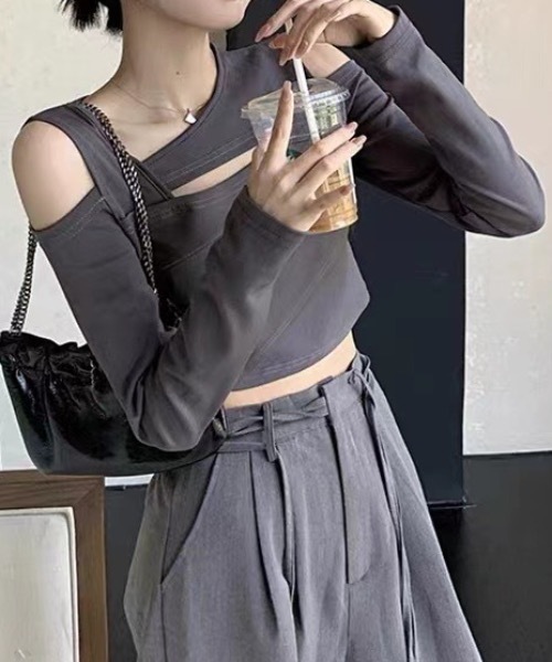 SHEPP(シープ)の「ショルダーオープン カットデザイン ロンT(Tシャツ/カットソー・レディース・ブラック/グレー・M/L)」の8枚目の写真
