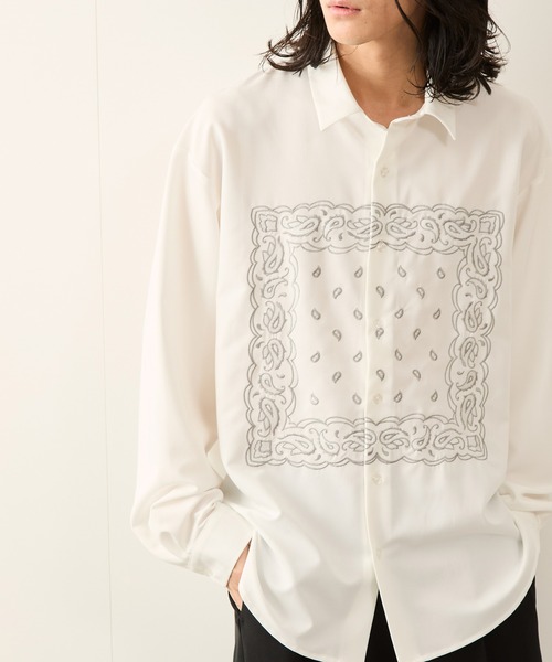 JUNRED(ジュンレッド)の「ワイドフィットリリーフ刺繍レギュラーカラーシャツ(シャツ/ブラウス・メンズ・ホワイト/ブラック・S/M/L)」の7枚目の写真