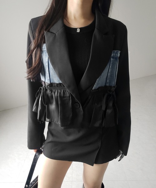 me+em select（ミームセレクト）の「デニムフリルドッキングショートテーラードジャケット ／denim frill docking short tailored jacket（テーラードジャケット・レディース・ブラック・FREE）」の10枚目の写真