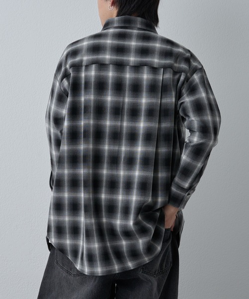 COLONY 2139（コロニートゥーワンスリーナイン）の「シルキーオンブレチェックシャツ7分袖（シャツ/ブラウス・メンズ・ブラック/ブラウン・LARGE/MEDIUM）」の5枚目の写真
