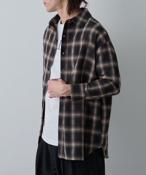 COLONY 2139（コロニートゥーワンスリーナイン）の「シルキーオンブレチェックシャツ7分袖（シャツ/ブラウス・メンズ・ブラック/ブラウン・LARGE/MEDIUM）」の8枚目の写真