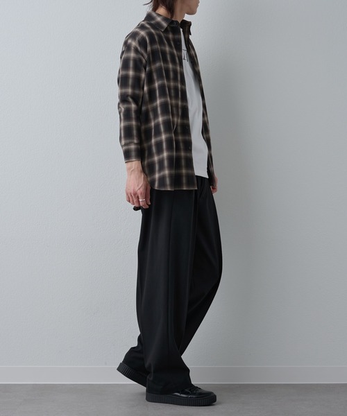 COLONY 2139（コロニートゥーワンスリーナイン）の「シルキーオンブレチェックシャツ7分袖（シャツ/ブラウス・メンズ・ブラック/ブラウン・LARGE/MEDIUM）」の17枚目の写真