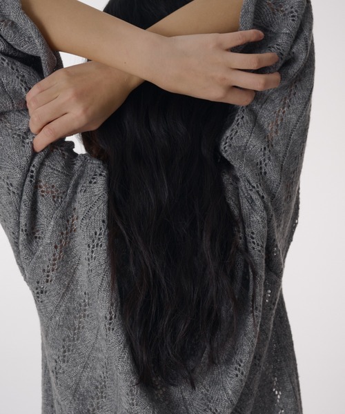 MUHET(ミュエータ)の「【SET ITEM / セットアイテム】openwork knit & tank top / 透かし編みVネックニット&タンクトップ(ニット/セーター・レディース・チャコールグレー/ベージュ/ライトブルー/ピンク/ライトグリーン・FREE)」の9枚目の写真