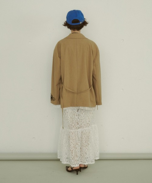 MIRROR STOKE（ミラーストーク）の「【ZOZO限定／追加】EMBROIDERY JACKET/エンブロイダリージャケット（テーラードジャケット・レディース・キャメル/ブラック・MEDIUM）」の4枚目の写真