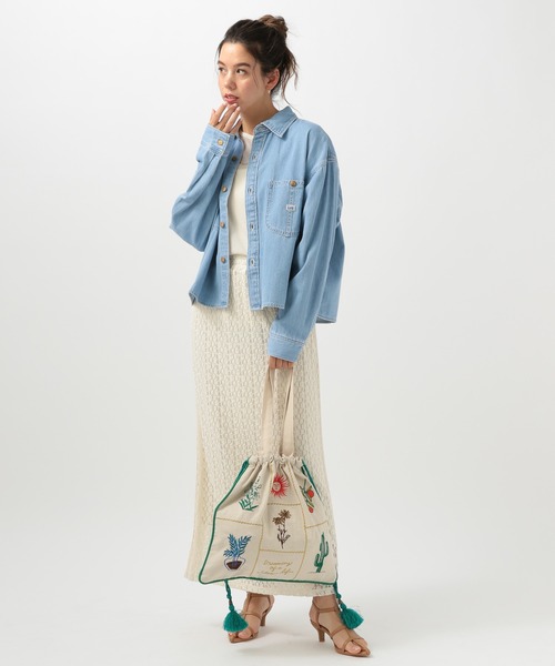 Lee（リー）の「【Lee(リー)】別注デニムショートシャツ（シャツ/ブラウス・レディース・インディゴブルー/サックスブルー・FREE）」の3枚目の写真