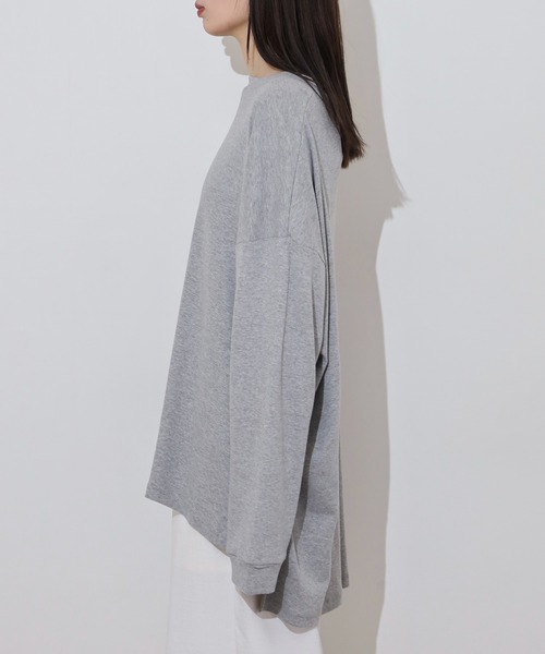 atONE（アットワン）の「やわらかヘビーコットンクルーネックロングＴシャツ（Tシャツ/カットソー・レディース・グレイッシュベージュ/ブラック/オフホワイト/杢グレー/チャコールグレー・M-L/LL～3L/4L～5L）」の19枚目の写真