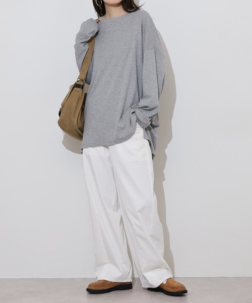 atONE（アットワン）の「やわらかヘビーコットンクルーネックロングＴシャツ（Tシャツ/カットソー・レディース・グレイッシュベージュ/ブラック/オフホワイト/杢グレー/チャコールグレー・M-L/LL～3L/4L～5L）」の17枚目の写真