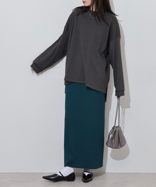 atONE（アットワン）の「やわらかヘビーコットンクルーネックロングＴシャツ（Tシャツ/カットソー・レディース・グレイッシュベージュ/ブラック/オフホワイト/杢グレー/チャコールグレー・M-L/LL～3L/4L～5L）」の13枚目の写真