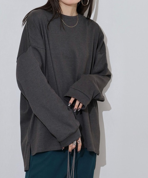 atONE（アットワン）の「やわらかヘビーコットンクルーネックロングＴシャツ（Tシャツ/カットソー・レディース・グレイッシュベージュ/ブラック/オフホワイト/杢グレー/チャコールグレー・M-L/LL～3L/4L～5L）」の12枚目の写真