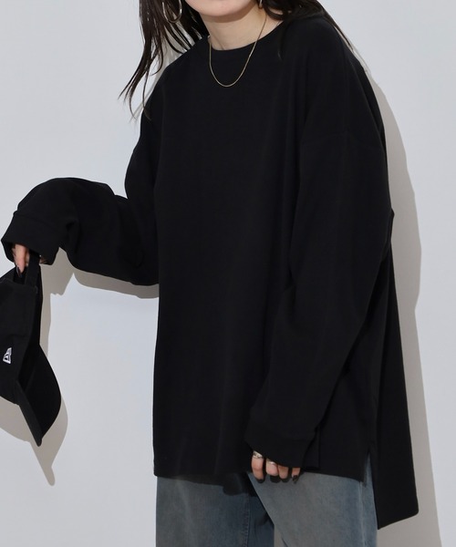atONE（アットワン）の「やわらかヘビーコットンクルーネックロングＴシャツ（Tシャツ/カットソー・レディース・グレイッシュベージュ/ブラック/オフホワイト/杢グレー/チャコールグレー・M-L/LL～3L/4L～5L）」の6枚目の写真