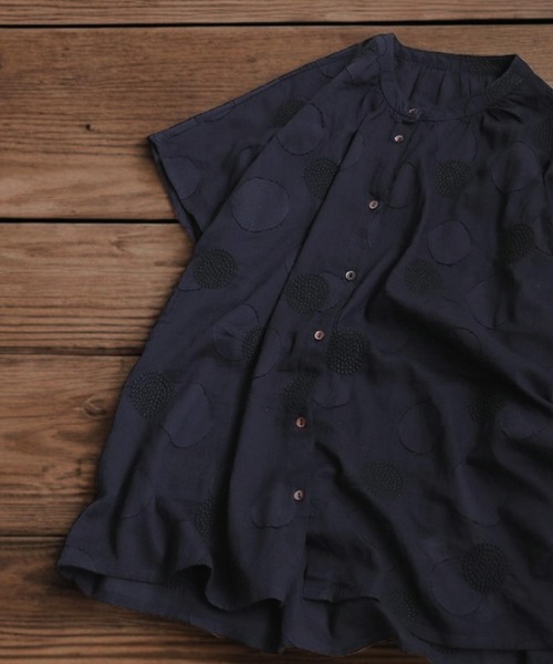 antiqua(アンティカ)の「ドット 刺繍 インド綿 シャツ(シャツ/ブラウス・レディース・ブラック/ホワイト・ONESIZE)」の13枚目の写真