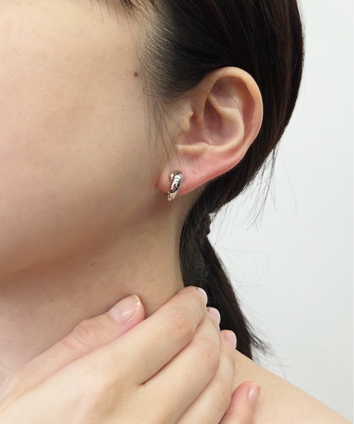 CALIN STANDARD(カリンスタンダード)の「◆金属アレルギー対応◆◆made in japan◆【痛くない】【落ちにくい】【片手で簡単】プレーン マグネットイヤリング(イヤリング・レディース・ゴールド/シルバー・FREE)」の8枚目の写真
