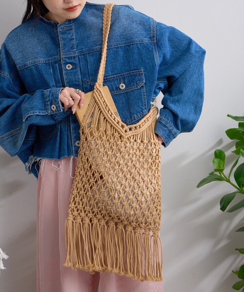 CIAOPANIC TYPY（チャオパニックティピー）の「【GOOD HOLIDAY】カラビナ付きマクラメフリンジBAG（トートバッグ・レディース・オフホワイト/レッド/ブラック/ベージュ・ONE SIZE）」の12枚目の写真