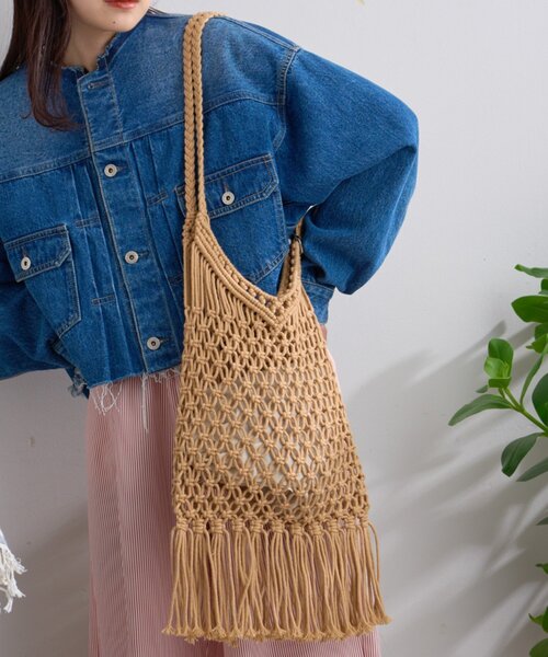 CIAOPANIC TYPY（チャオパニックティピー）の「【GOOD HOLIDAY】カラビナ付きマクラメフリンジBAG（トートバッグ・レディース・オフホワイト/レッド/ブラック/ベージュ・ONE SIZE）」の13枚目の写真