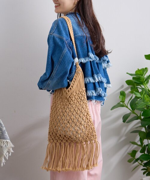 CIAOPANIC TYPY（チャオパニックティピー）の「【GOOD HOLIDAY】カラビナ付きマクラメフリンジBAG（トートバッグ・レディース・オフホワイト/レッド/ブラック/ベージュ・ONE SIZE）」の14枚目の写真