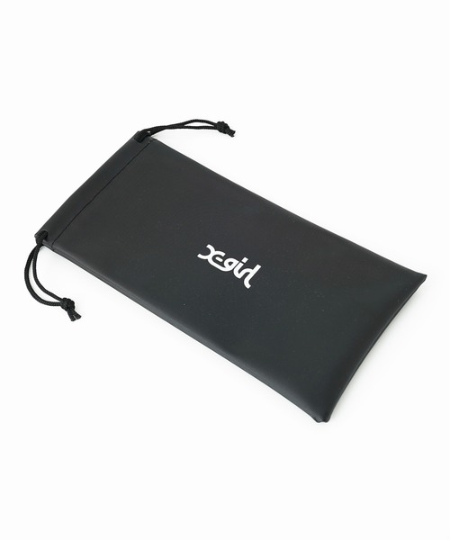 X-girl（エックスガール）の「MILLS LOGO WELLINGTON SUNGLASSES（サングラス・レディース・ブラック/ブラウン・ONE SIZE）」の3枚目の写真