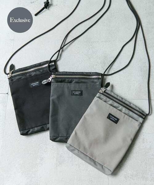 URBAN RESEARCH DOORS（アーバンリサーチドアーズ）の「『別注』STANDARD SUPPLY×DOORS　SLING PURSE M/L（ショルダーバッグ・メンズ・ブラック/グレー/ダークグレー・ONE）」の4枚目の写真