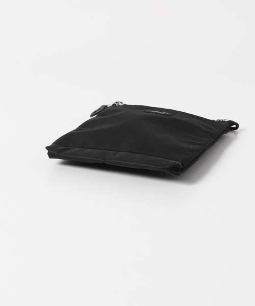 URBAN RESEARCH DOORS（アーバンリサーチドアーズ）の「『別注』STANDARD SUPPLY×DOORS　SLING PURSE M/L（ショルダーバッグ・メンズ・ブラック/グレー/ダークグレー・ONE）」の19枚目の写真