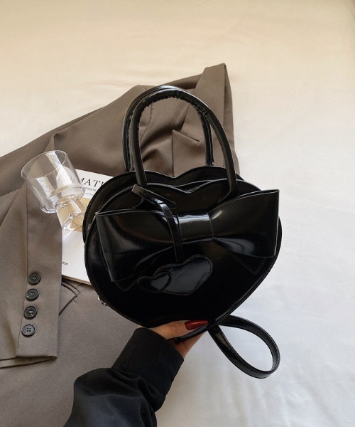 paravion（パラビオン）の「ハート型リボンバッグ（ハンドバッグ・レディース・ブラック/ホワイト・FREE）」の6枚目の写真