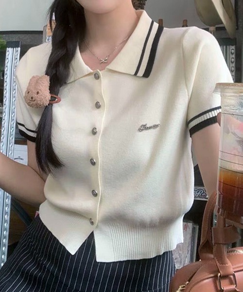 VIBGYOR（ヴィブジョー）の「配色ライン襟ニットポロシャツ 半袖／韓国ガーリー Y2K風トップス(CZ)（カーディガン/ボレロ・レディース・ブラック/アイボリー・FREE）」の3枚目の写真