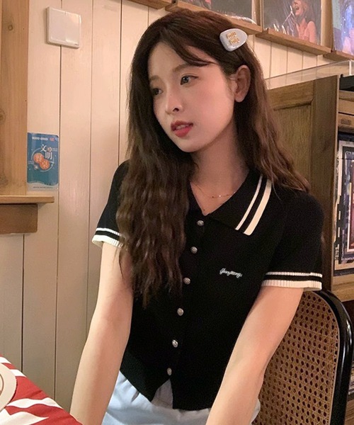 VIBGYOR（ヴィブジョー）の「配色ライン襟ニットポロシャツ 半袖／韓国ガーリー Y2K風トップス(CZ)（カーディガン/ボレロ・レディース・ブラック/アイボリー・FREE）」の6枚目の写真