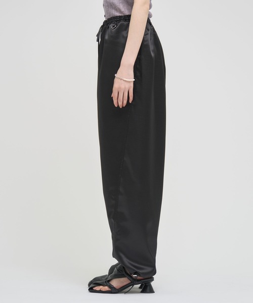 louren(ローレン )の「《ZOZOTOWN限定》【Louren/ローレン】shantung easy pants/サテンイージーパンツ(その他パンツ・レディース・ブラウン/ブラック・M/S)」の16枚目の写真