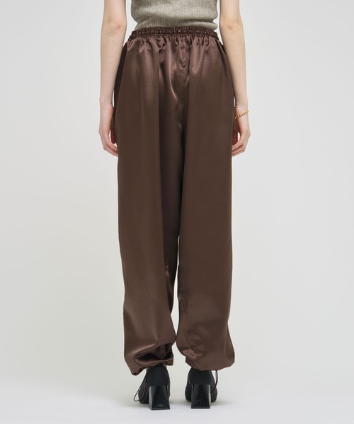 louren(ローレン )の「《ZOZOTOWN限定》【Louren/ローレン】shantung easy pants/サテンイージーパンツ(その他パンツ・レディース・ブラウン/ブラック・M/S)」の6枚目の写真