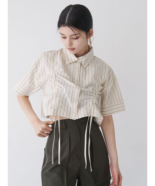 MURUA（ムルーア）の「バイカラーシャーリングシャツ（シャツ/ブラウス・レディース・ホワイト/ブラック/ブルー/ベージュ・FREE）」の12枚目の写真