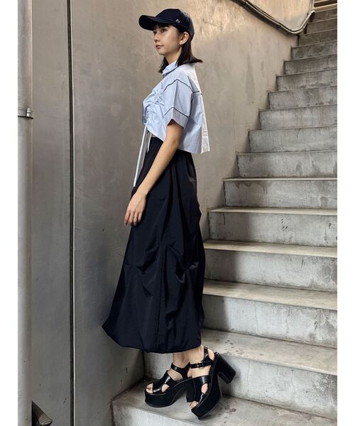 MURUA（ムルーア）の「バイカラーシャーリングシャツ（シャツ/ブラウス・レディース・ホワイト/ブラック/ブルー/ベージュ・FREE）」の19枚目の写真