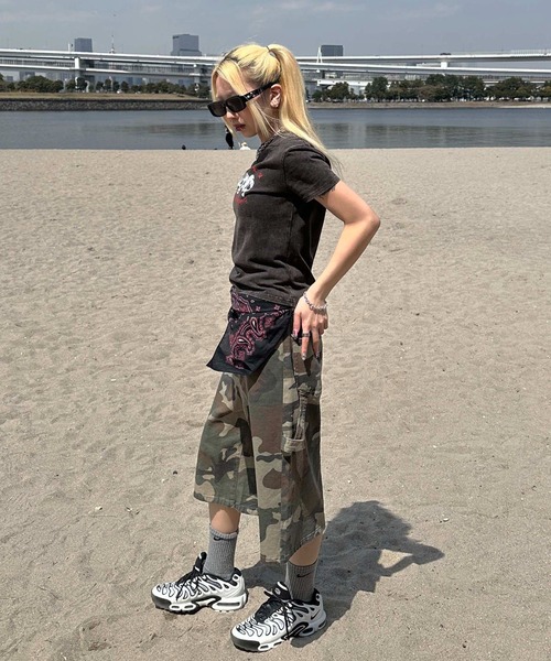 sedacle girl（セダクルガール）の「スカルプリント加工T（Tシャツ/カットソー・レディース・ボルドー/ブラック・SMALL/MEDIUM）」の9枚目の写真