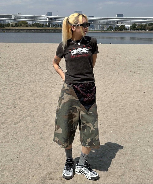 sedacle girl（セダクルガール）の「スカルプリント加工T（Tシャツ/カットソー・レディース・ボルドー/ブラック・SMALL/MEDIUM）」の8枚目の写真