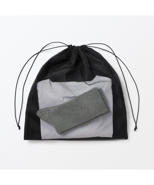 無印良品(ムジルシリョウヒン)の「ポリエステルメッシュ巾着 ダブルタイプ L 約34×37×14cm(トラベルグッズ・レディース・ブラック/カーキ/ピンク・L)」の5枚目の写真