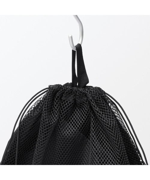 無印良品(ムジルシリョウヒン)の「ポリエステルメッシュ巾着 ダブルタイプ L 約34×37×14cm(トラベルグッズ・レディース・ブラック/カーキ/ピンク・L)」の7枚目の写真