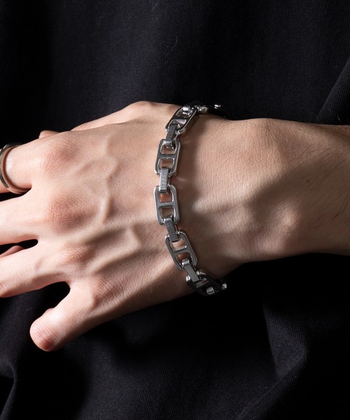 MAISON CLUB（メゾンクラブ）の「【MAISON CLUB】選べるバリエーション メタルブレスレット KNF-TP（ブレスレット・メンズ・シルバー系その他5/シルバー系その他4/シルバー系その他3/シルバー系1/シルバー系その他/シルバー系その他7/シルバー系その他6・FREE）」の3枚目の写真