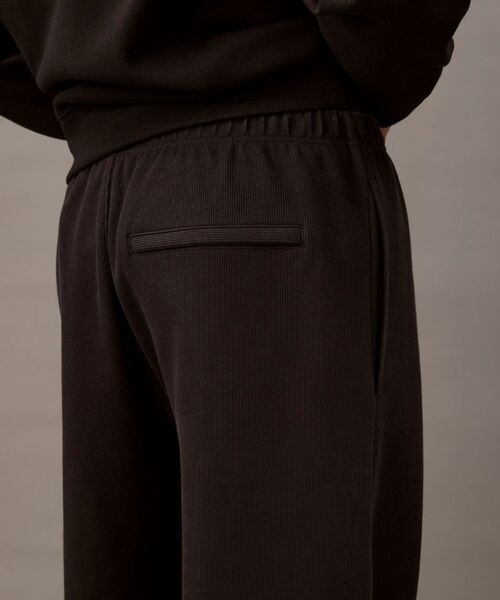 Calvin Klein（カルバン・クライン）の「ダブルニット ジョガーパンツ（スウェットパンツ・メンズ・ベージュ/ブラック・M/S/XS）」の11枚目の写真