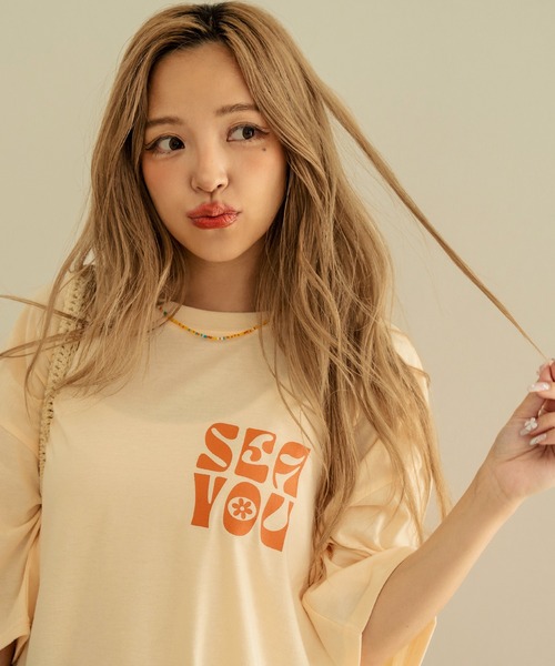 anap mimpi（アナップミンピ）の「ヴィンテージ風フラワープリントビッグTシャツ（Tシャツ/カットソー・レディース・キナリ/ダークグレー・FREE）」の11枚目の写真