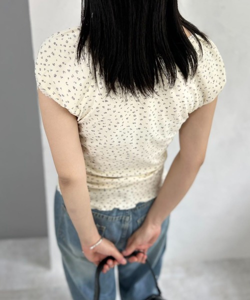 mebole(メボレ)の「pure floral T-shirt(Tシャツ/カットソー・レディース・アイボリー・FREE)」の11枚目の写真