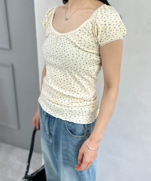 mebole(メボレ)の「pure floral T-shirt(Tシャツ/カットソー・レディース・アイボリー・FREE)」の2枚目の写真