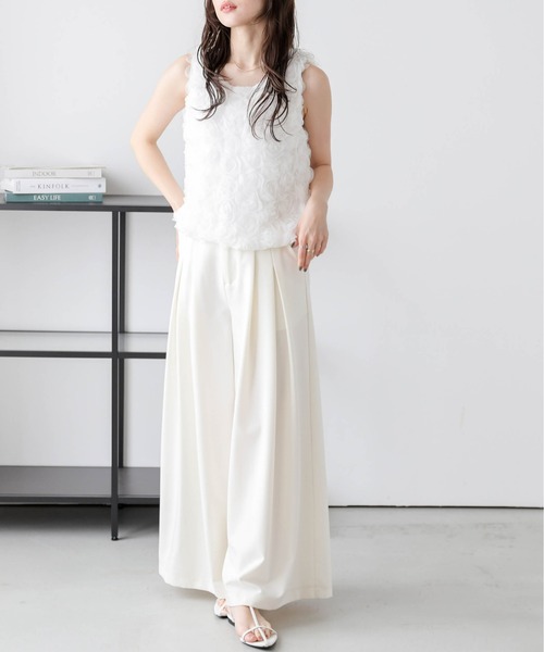 AMELY(エミリー)の「フラワージャガードノースリーブトップス(Tシャツ/カットソー・レディース・ホワイト/アイボリー/ピンク・フリー)」の7枚目の写真