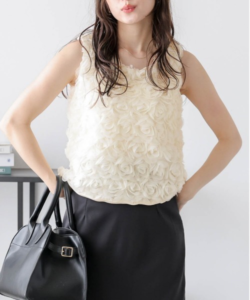 AMELY(エミリー)の「フラワージャガードノースリーブトップス(Tシャツ/カットソー・レディース・ホワイト/アイボリー/ピンク・フリー)」の9枚目の写真