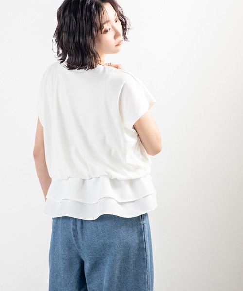 MILLION CARATS（ミリオンカラッツ）の「【接触冷感・UVカット】ふんわり感と光沢が映える、上品な甘さをプラスする異素材切り替えトップス（シャツ/ブラウス・レディース・ブラック/オフホワイト・FREE）」の11枚目の写真