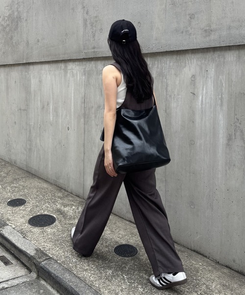 COLONY 2139（コロニートゥーワンスリーナイン）の「リネンライクサロペット（サロペット/オーバーオール・レディース・ベージュ/ブラック/チャコールグレー・SMALL/MEDIUM）」の16枚目の写真