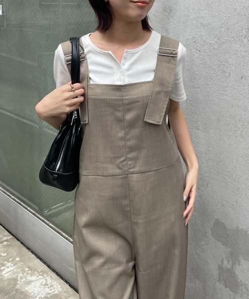 COLONY 2139（コロニートゥーワンスリーナイン）の「リネンライクサロペット（サロペット/オーバーオール・レディース・ベージュ/ブラック/チャコールグレー・SMALL/MEDIUM）」の11枚目の写真