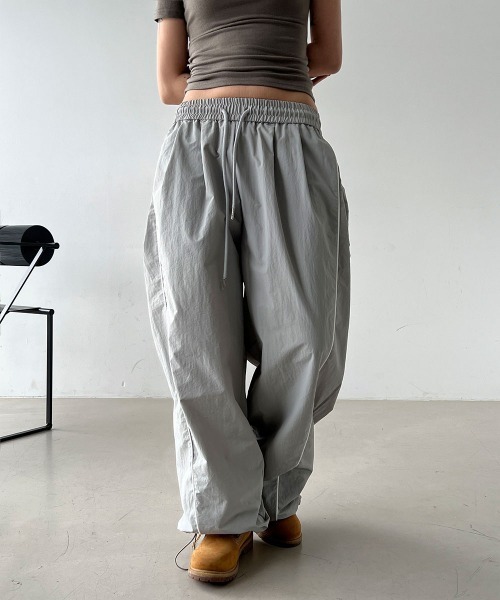 stein オリーブ色 ワイドパンツ ドローストリング付き stein オリーブ色 ワイドパンツ ドローストリング付き