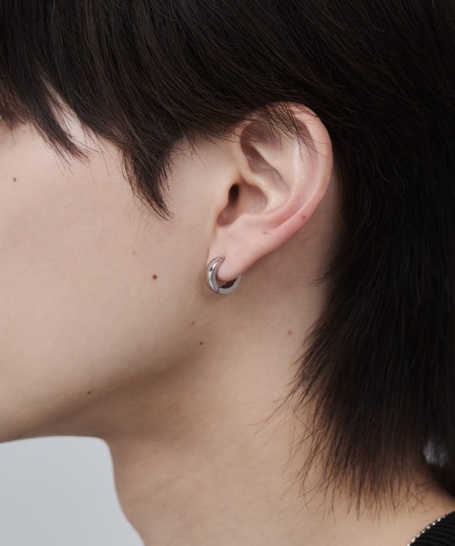 WYZ surgical stainless(ダブリューワイジィーサージカルステンレス)の「【 金属アレルギー対応 】サージカルステンレス フープイヤリング(両耳用)(イヤリング・メンズ・シルバー/ゴールド・FREE)」の10枚目の写真